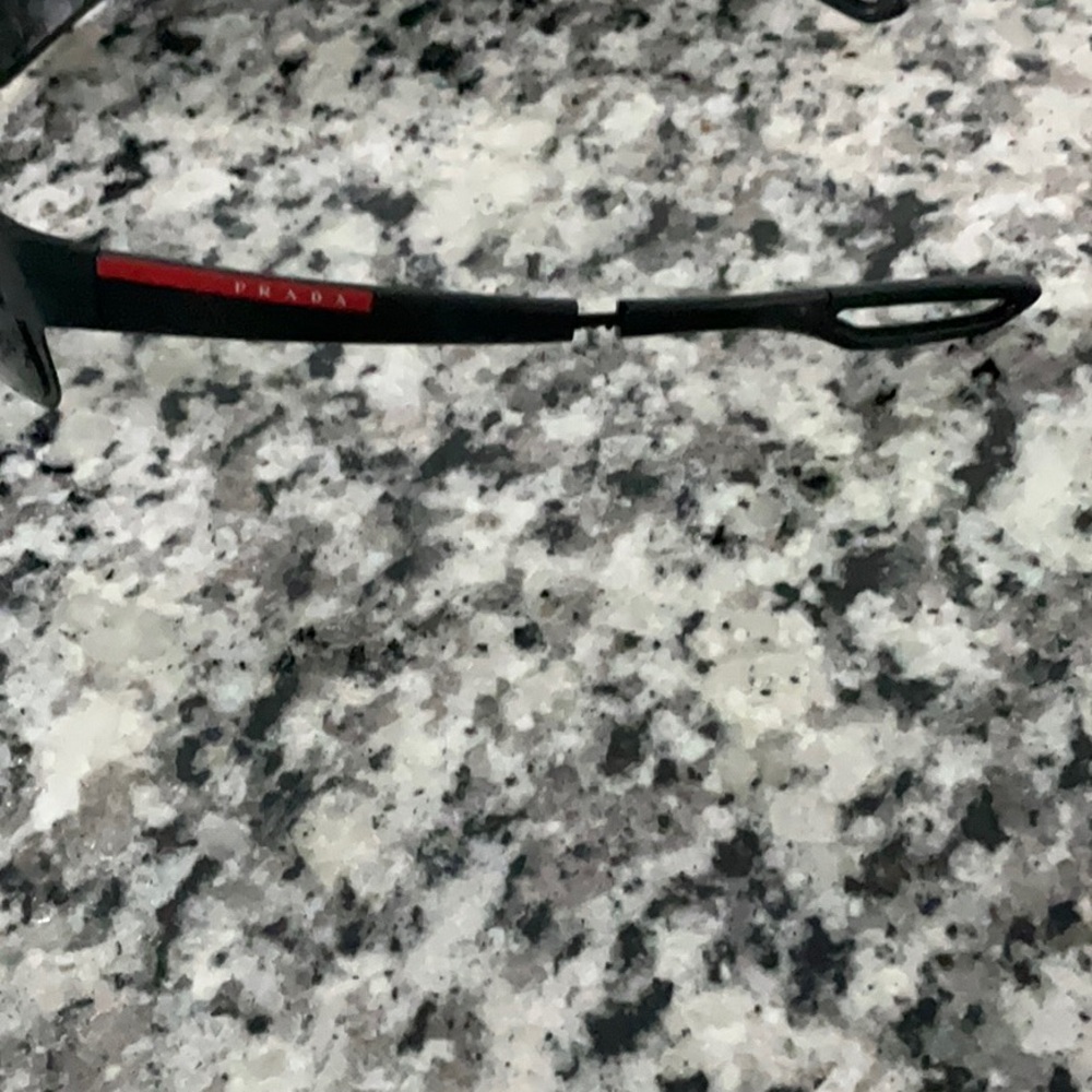Prada Men’s Black Linea Rosa Sunglasses with Gray Case. 100% Authentic - Picture 5 of 12